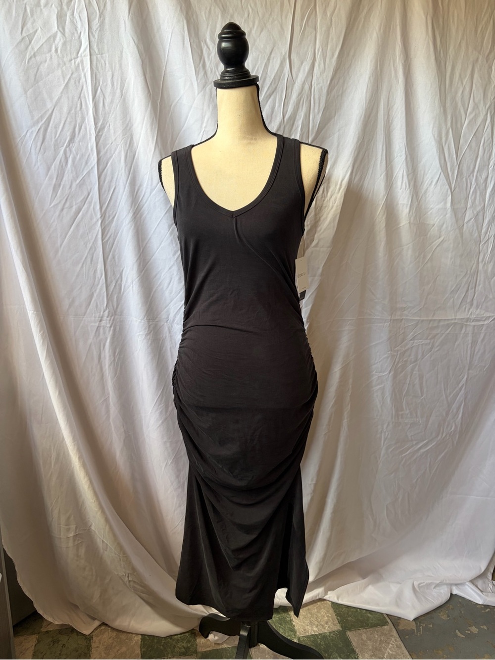 Beyond Yoga Black Sleeveless V-Neck Maxi Dress with Side Ruching
